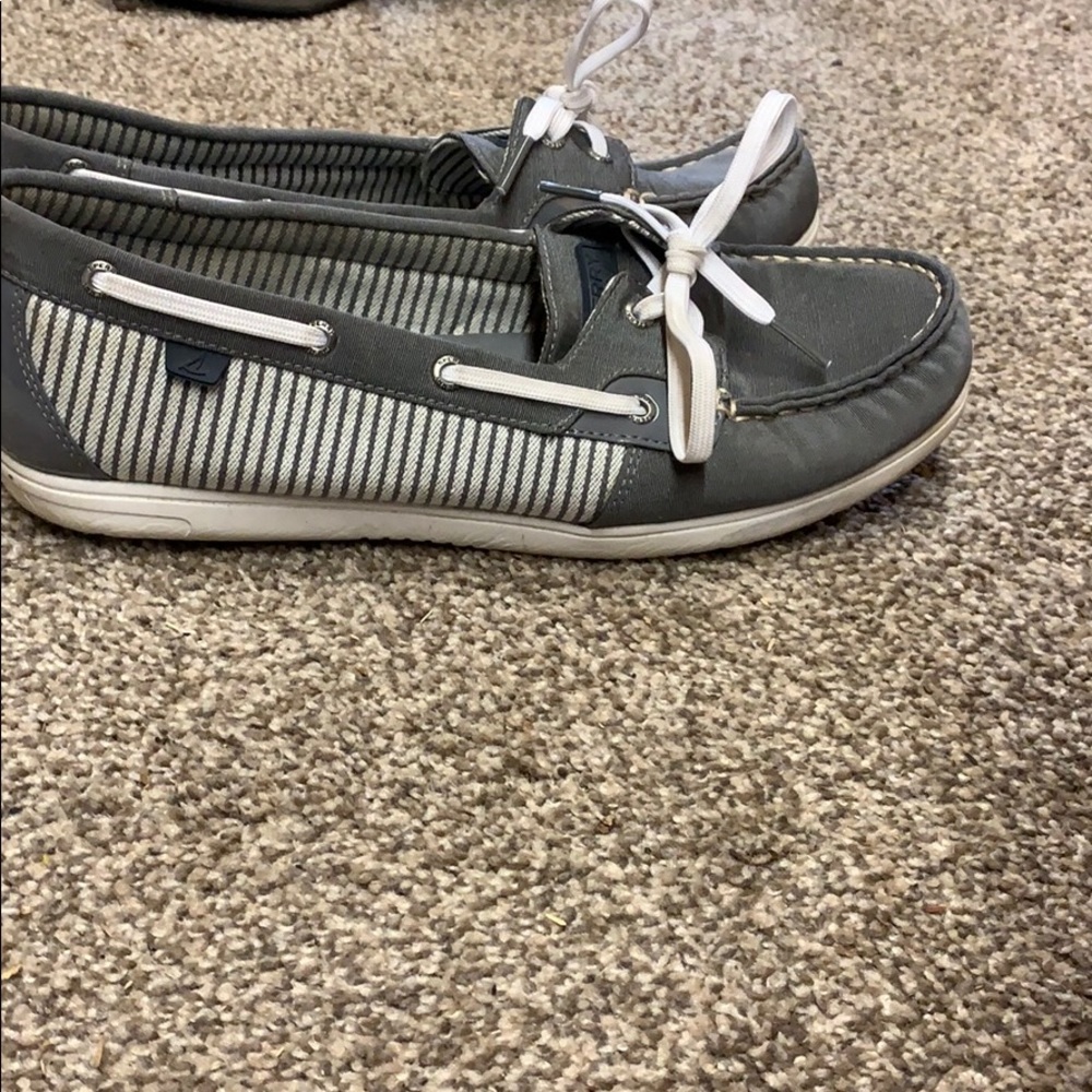 Speery women’s sliders, 9.5